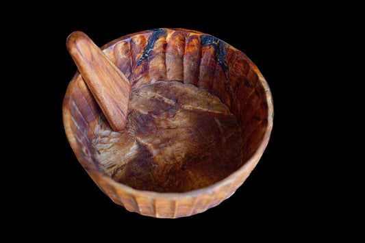 PREMIUM LIMITED EDITION Olivewood Mini Bowl with Scoop – Handcrafted (12 x 10 x 5 cm)